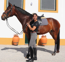Lade das Bild in den Galerie-Viewer, CAS Diamond Reithose HUG hochwertig reitleggins damenreithose breeches